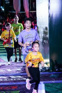 BIB: 
                            <button type="button" onclick="openModal(26332721)" class="btn btn-primary btn-sm float-right btn-popup" data-toggle="modal" data-target=".modal-high-quality">
                        <i class="fas fa-shopping-cart"></i> Add to Cart
                    </button>
                                            <button type="button" onclick="isThisMe(26332721, true)" class="btn btn-success btn-sm float-right btn-popup btn-isme hidden" data-toggle="tooltip" data-placement="bottom" title="นี่คือรูปของคุณใช่ไหม คลิกที่นี่เพื่อเอาเข้าอัลบั้ม">
                        <i class="fas fa-plus"></i> Add to album
                    </button>
                    <button type="button" onclick="isThisMe(26332721, false)" class="btn btn-warning btn-sm float-right btn-popup btn-isnotme hidden">
                        <i class="fas fa-ban"></i> Remove from album
                    </button>